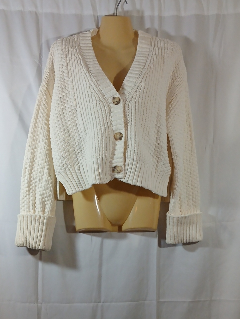 Abercrombie & Fitch Womens Small Crop Cardigan Sweater Cream Cable Knit Boxy